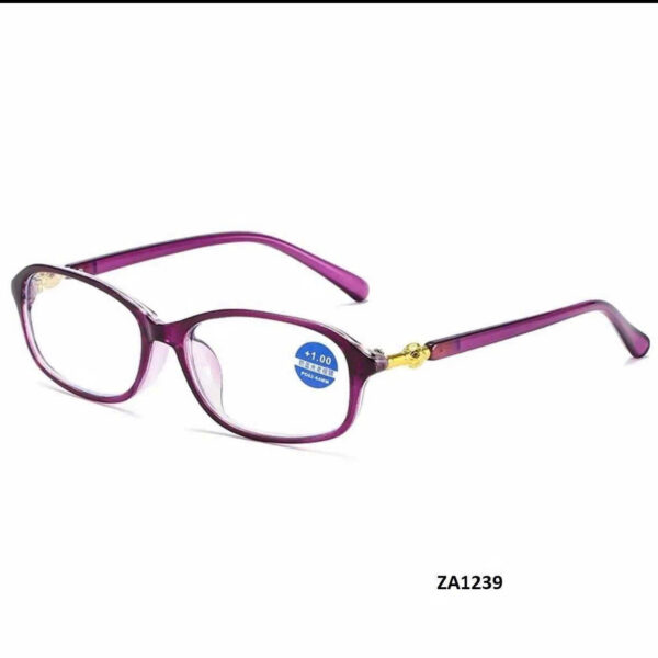 Classic Purple Reading Glasses – Stylish & Comfortable Eyewear