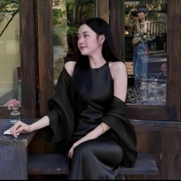 Elegant Black Satin Dress – Sophisticated & Timeless Evening Wear