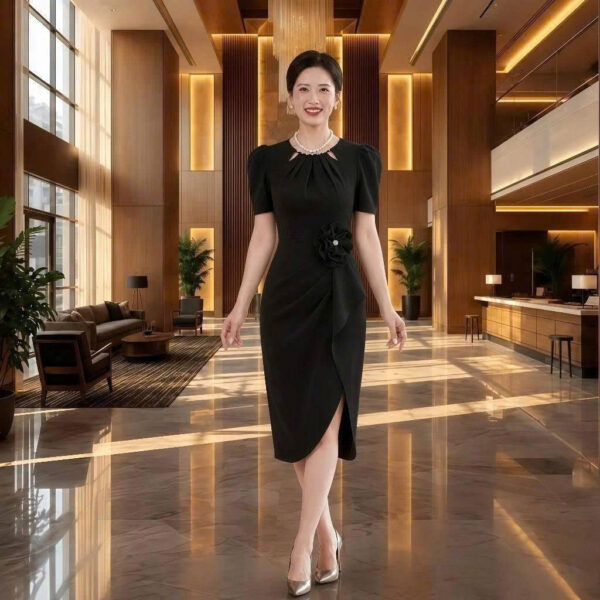 Elegant Black Midi Dress – Sophisticated & Timeless Formal Wear